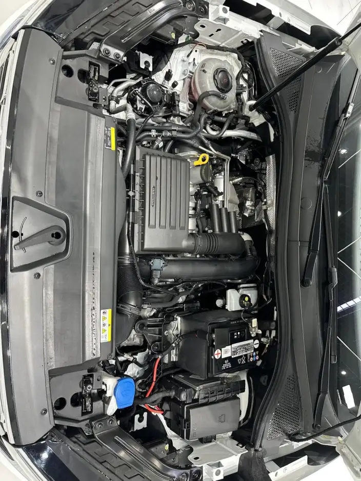 Volkswagen Tayron 2022 Model 280TSI 2WD Luxury Zhilian Edition – фото 11