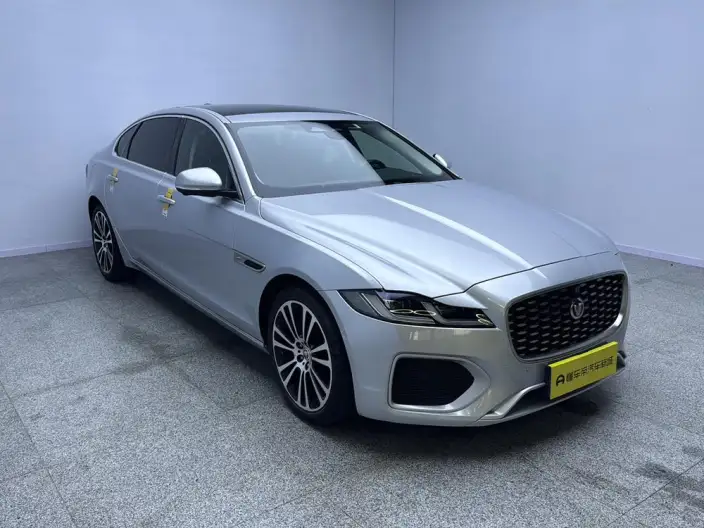 Jaguar XFL 2021 Model 2.0T P250 2WD Exclusive Deluxe Edition