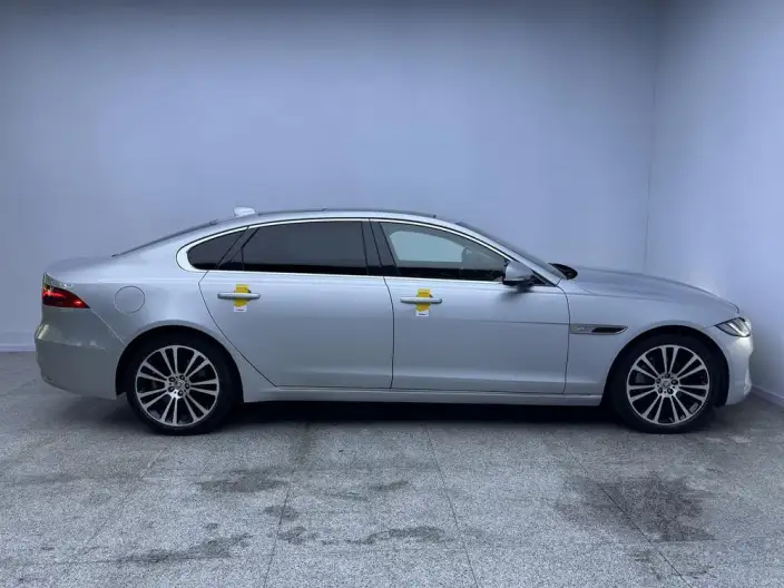 Jaguar XFL 2021 Model 2.0T P250 2WD Exclusive Deluxe Edition – фото 8