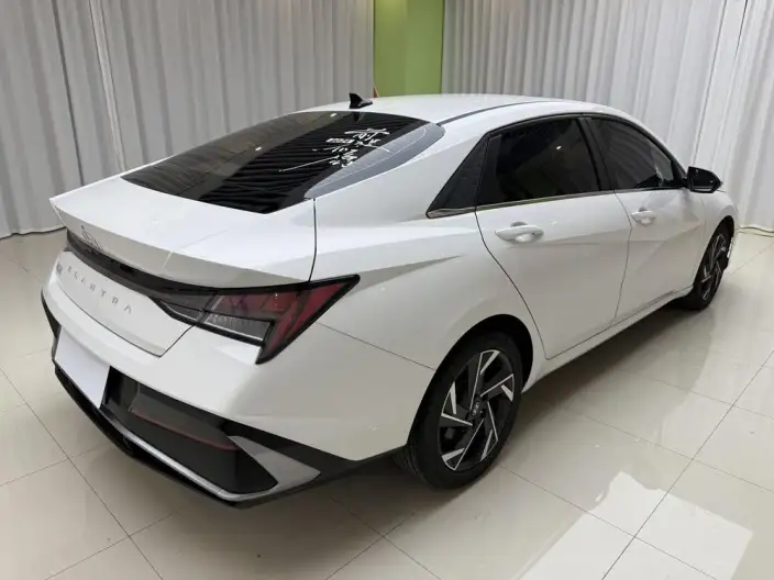 Hyundai Ioniq 2023 Model 1.5L CVT LUX Premium Edition – фото 6
