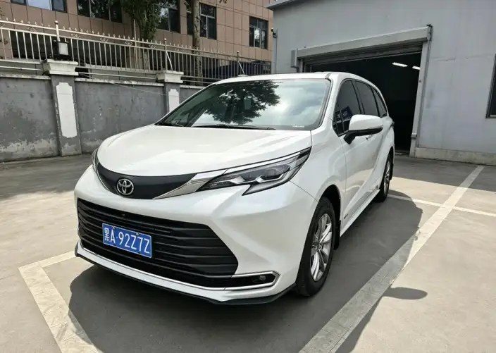 Toyota Sienna 2024 Model Hybrid 2.5L Comfort Edition