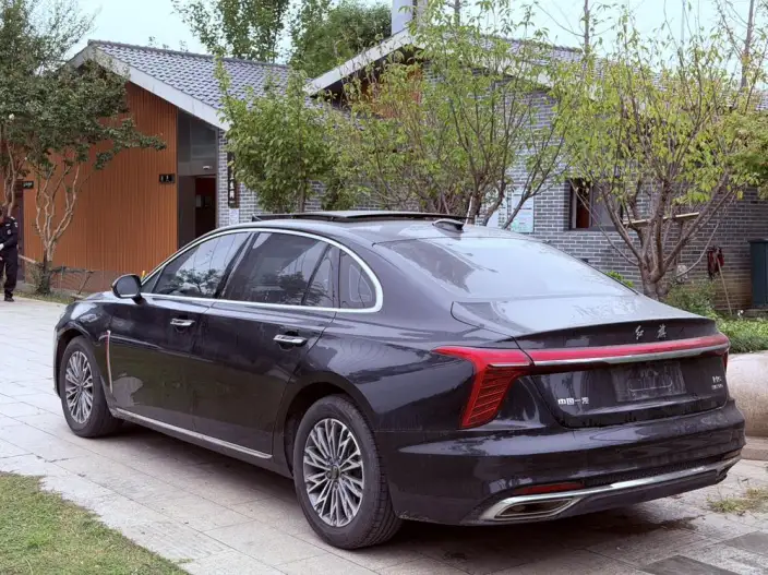 Hongqi H5 2023 Model 1.5T DCT Flag Rhythm Edition – фото 5