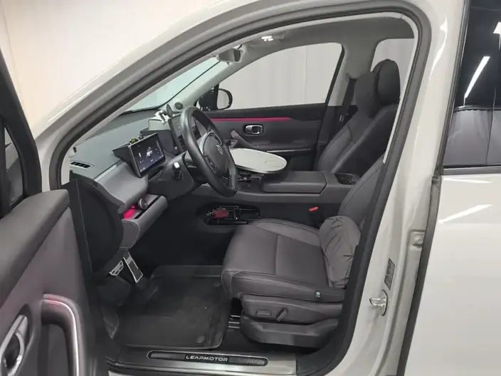 Leapmotor C10 2024 Model EV Edition 530 Smart Edition – фото 10