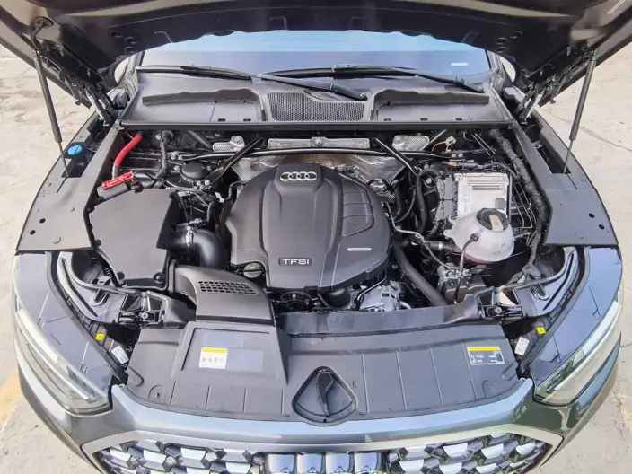 Audi Q5L Sportback 2021 Model 40 TFSI Luxury Model – фото 8