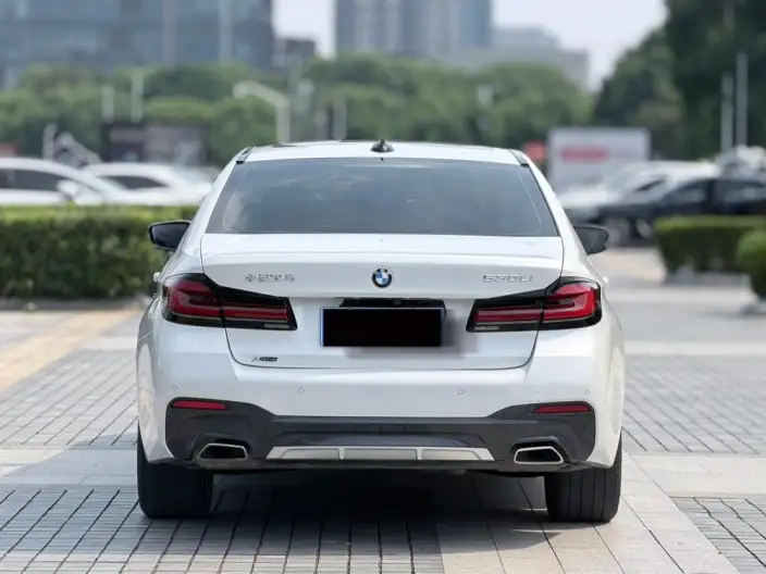 BMW 5 Series 2023 Model 530Li Leading Model M Sports Set – фото 5