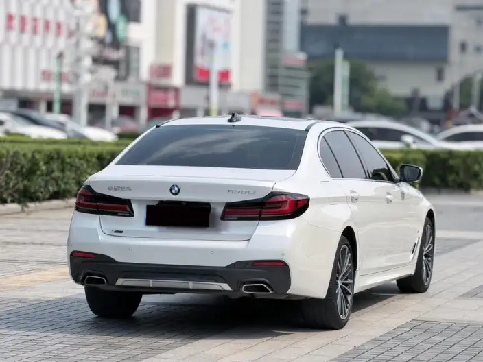 BMW 5 Series 2023 Model 530Li Leading Model M Sports Set – фото 6