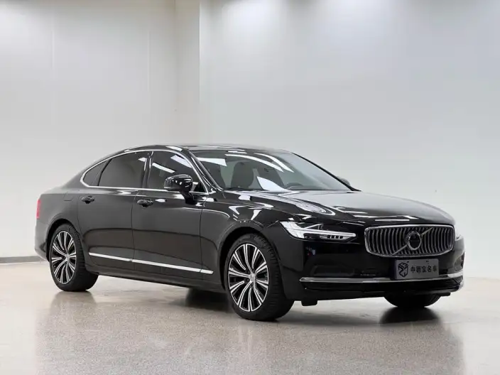 Volvo S90 2024 Model B5 Smart Range Deluxe Edition – фото 3