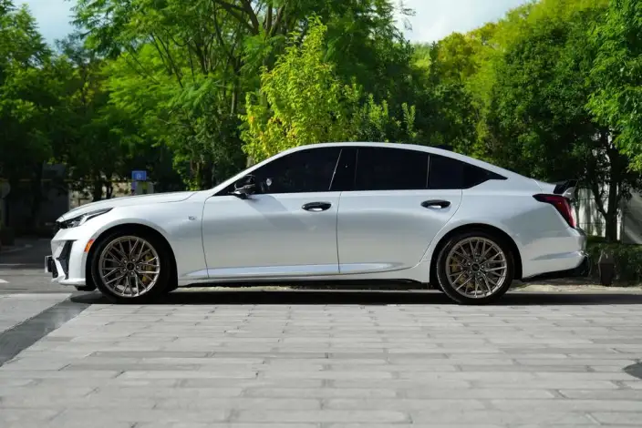 Cadillac CT5 2022 Model 28T Luxury Model – фото 4
