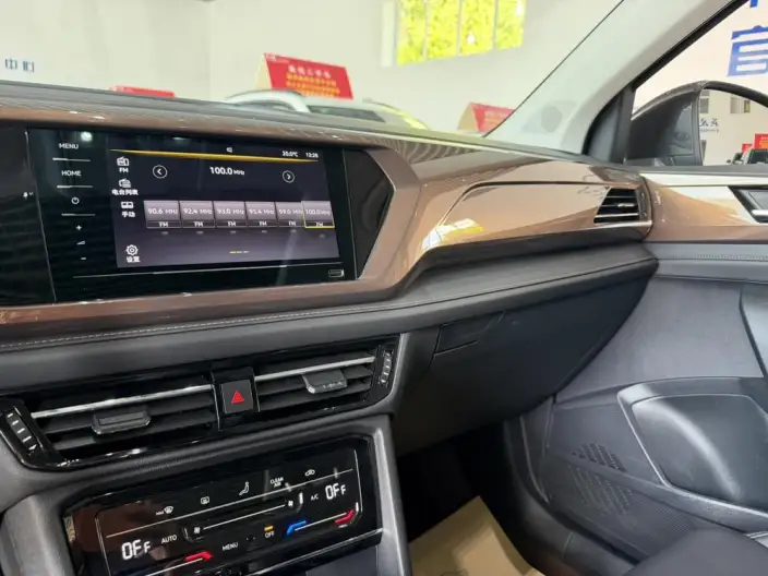 Volkswagen Tharu 2022 Model 280TSI 2WD Comfort Edition – фото 10