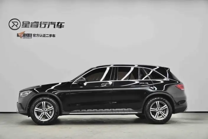 Mercedes-Benz GLC 2021 Model GLC 260 L 4MATIC Dynamic Model – фото 3