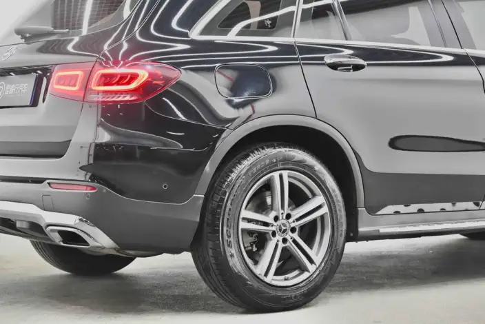 Mercedes-Benz GLC 2021 Model GLC 260 L 4MATIC Dynamic Model – фото 8