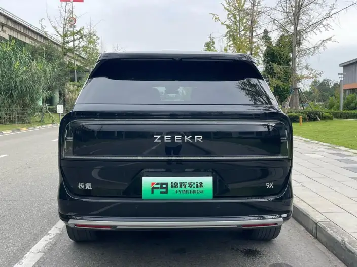 ZEEKR 9X 2025 Model Ultra Edition 70kWh VI seat – фото 6