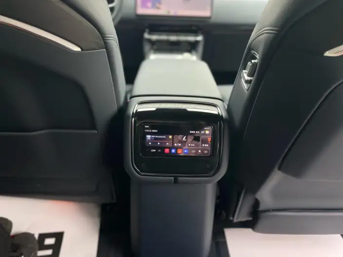 ZEEKR 9X 2025 Model Ultra Edition 70kWh VI seat – фото 8