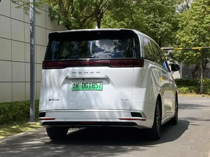 Denza D9 EV 2024 Model 600 4WD Flagship Model – фото 6