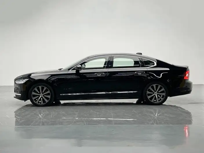 Volvo S90 2021 Model B5 Smart Range Deluxe Edition