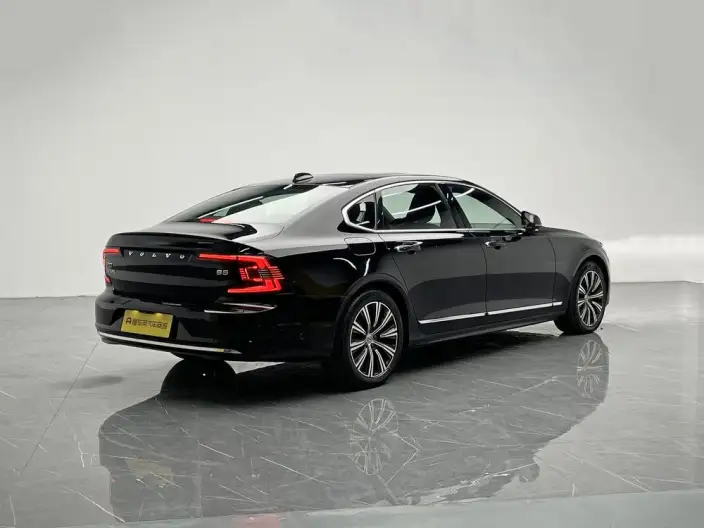 Volvo S90 2021 Model B5 Smart Range Deluxe Edition – фото 7