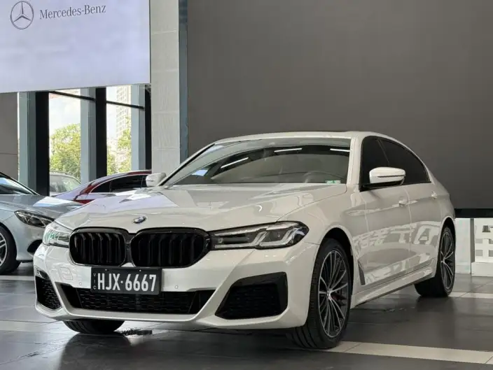 BMW 5 Series 2022 Model Facelift 530Li Leading Model M Sports Set – фото 1