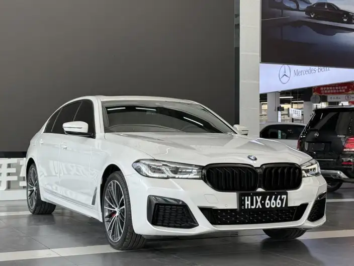 BMW 5 Series 2022 Model Facelift 530Li Leading Model M Sports Set – фото 3
