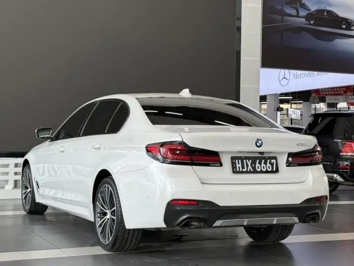 BMW 5 Series 2022 Model Facelift 530Li Leading Model M Sports Set – фото 5