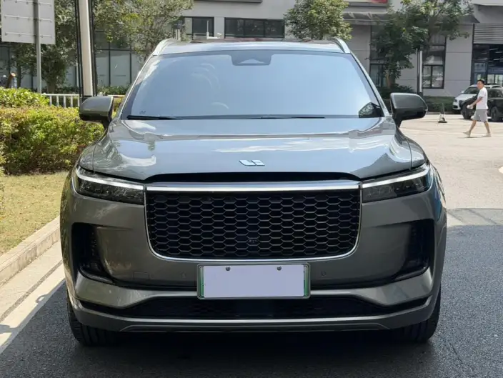 Li Auto ONE 2021 Model Extended Range 6 seat Edition – фото 2
