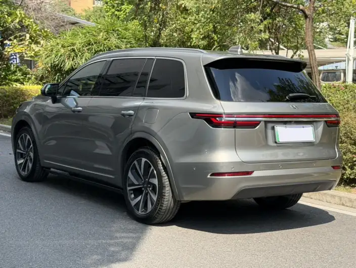 Li Auto ONE 2021 Model Extended Range 6 seat Edition – фото 4