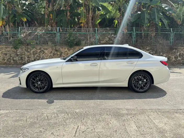 BMW 3 Series 2022 Model 325Li M Sports Night Set – фото 3