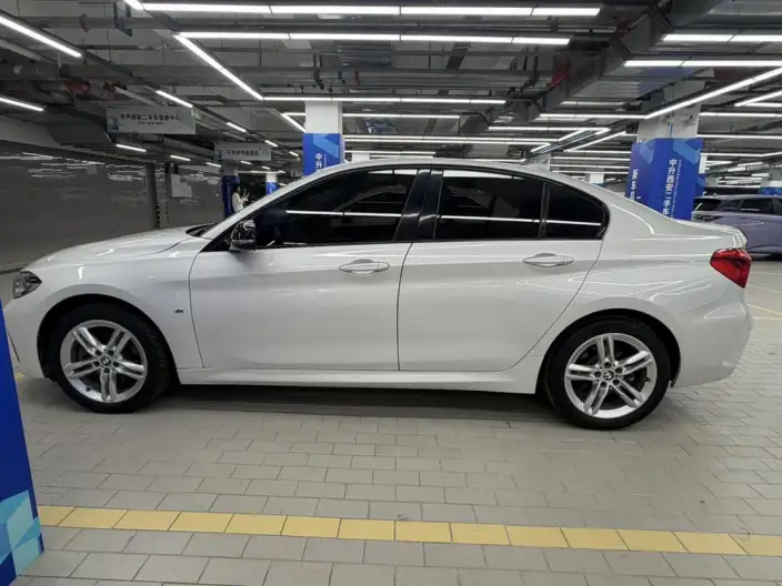 BMW 1 Series 2021 Model 120i M Sports Night Edition – фото 3