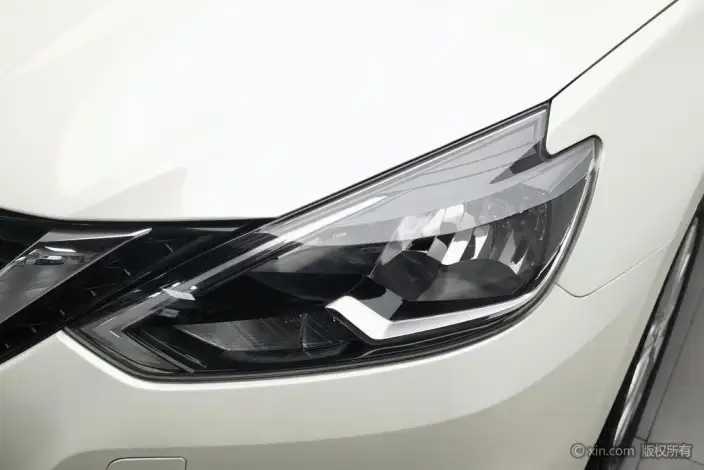 Nissan Sylphy 2022 Model Classic 1.6 XL CVT Deluxe Edition – фото 7