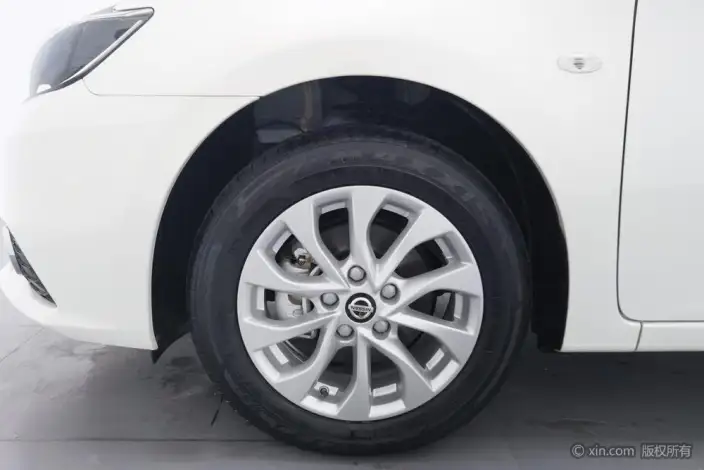 Nissan Sylphy 2022 Model Classic 1.6 XL CVT Deluxe Edition – фото 9