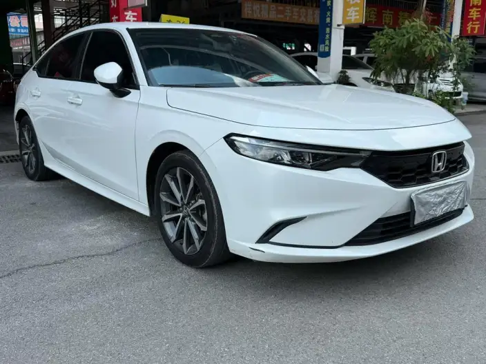Model Ge 2022 Model 240TURBO CVT Deluxe Edition – фото 3