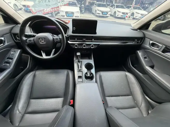 Model Ge 2022 Model 240TURBO CVT Deluxe Edition – фото 7