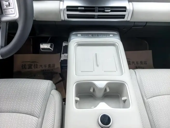 Titan 7 PHEV 2025 Model 190KM 4WD Ultra Edition – фото 9