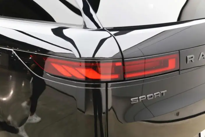 Range Rover Sport 2023 Model 3.0 L6 DYNAMIC HSE – фото 9