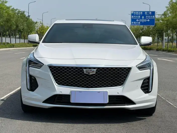 Cadillac CT6 2022 Model 28T Luxury Model – фото 2