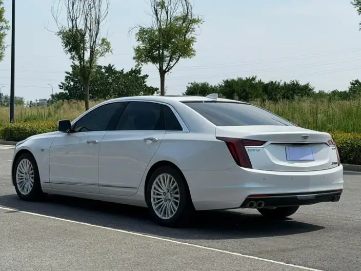 Cadillac CT6 2022 Model 28T Luxury Model – фото 4