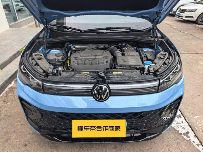 Volkswagen Tiguan L 2025 Model Pro 380TSI 4WD R-Line Smart collar Edition – фото 3