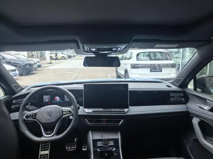 Volkswagen Tiguan L 2025 Model Pro 380TSI 4WD R-Line Smart collar Edition – фото 5