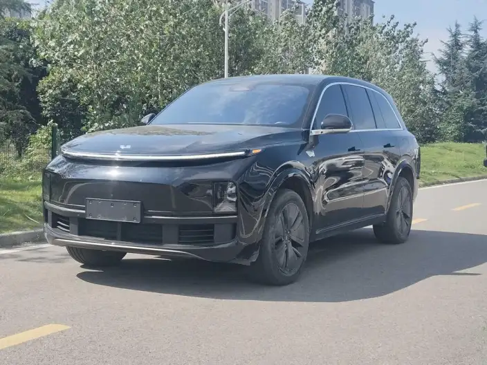 Li Auto L8 2024 Model Pro Edition