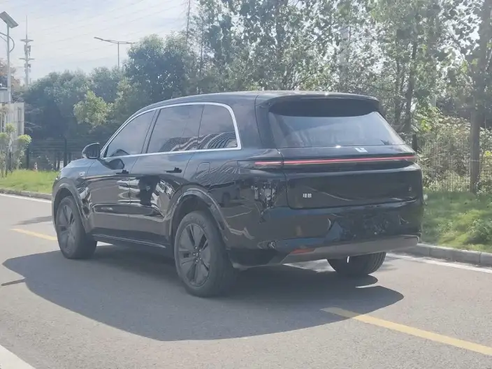 Li Auto L8 2024 Model Pro Edition