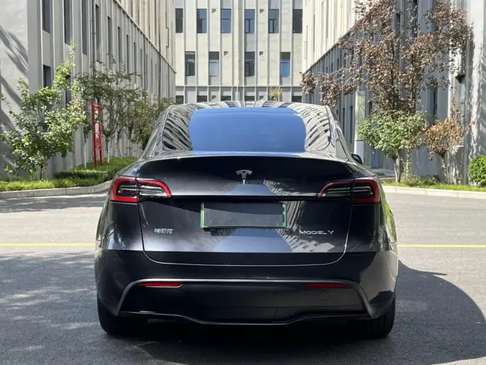 Model Y 2024 Model Rear-wheel drive version – фото 6