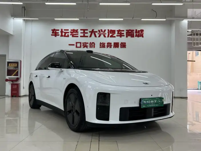 Li Auto i6 2025 Model 2WD Standard Edition – фото 3