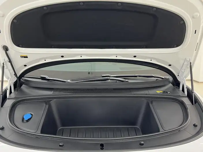 Li Auto i6 2025 Model 2WD Standard Edition – фото 7
