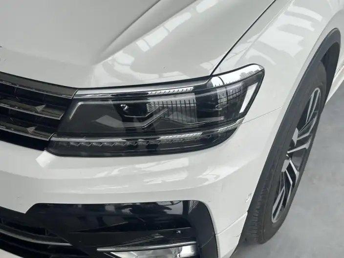 Volkswagen Tiguan L 2021 Model 380TSI Automatic 4WD R-Line Enjoy the version more 7 seat – фото 7