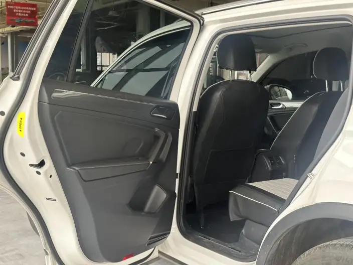 Volkswagen Tiguan L 2021 Model 380TSI Automatic 4WD R-Line Enjoy the version more 7 seat – фото 9