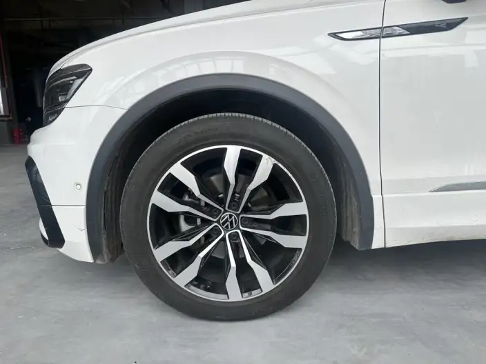 Volkswagen Tiguan L 2021 Model 380TSI Automatic 4WD R-Line Enjoy the version more 7 seat – фото 10