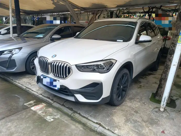 BMW X1 2022 Model sDrive20Li Fashion Model – фото 1
