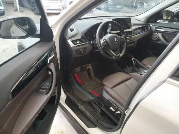 BMW X1 2022 Model sDrive20Li Fashion Model – фото 7