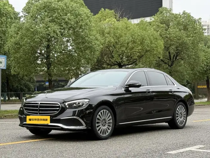 Mercedes-Benz E-Class 2022 Model Facelift II E 300 L Luxury Model sedan – фото 1