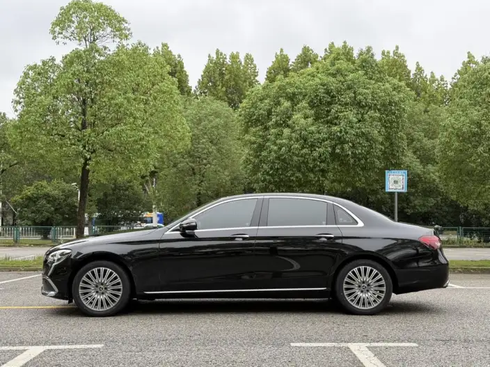 Mercedes-Benz E-Class 2022 Model Facelift II E 300 L Luxury Model sedan – фото 4