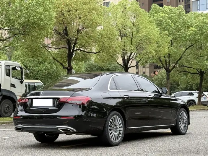 Mercedes-Benz E-Class 2022 Model Facelift II E 300 L Luxury Model sedan – фото 7
